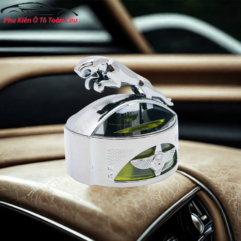 Nước hoa ô tô Far Goujon 80ml - Hương thơm sang trọng, thiết kế hình báo tinh tế cho không gian xe hơi thêm quyến rũ.